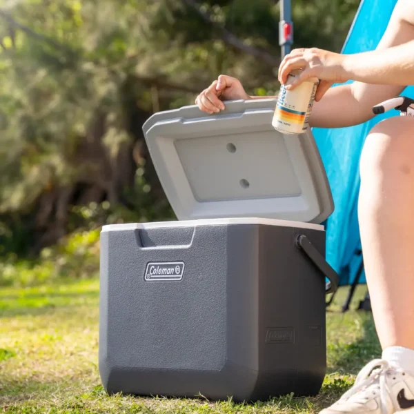 CM1151 COLEMAN 2201098 DAINTREE PERSONAL HARD COOLER 28L